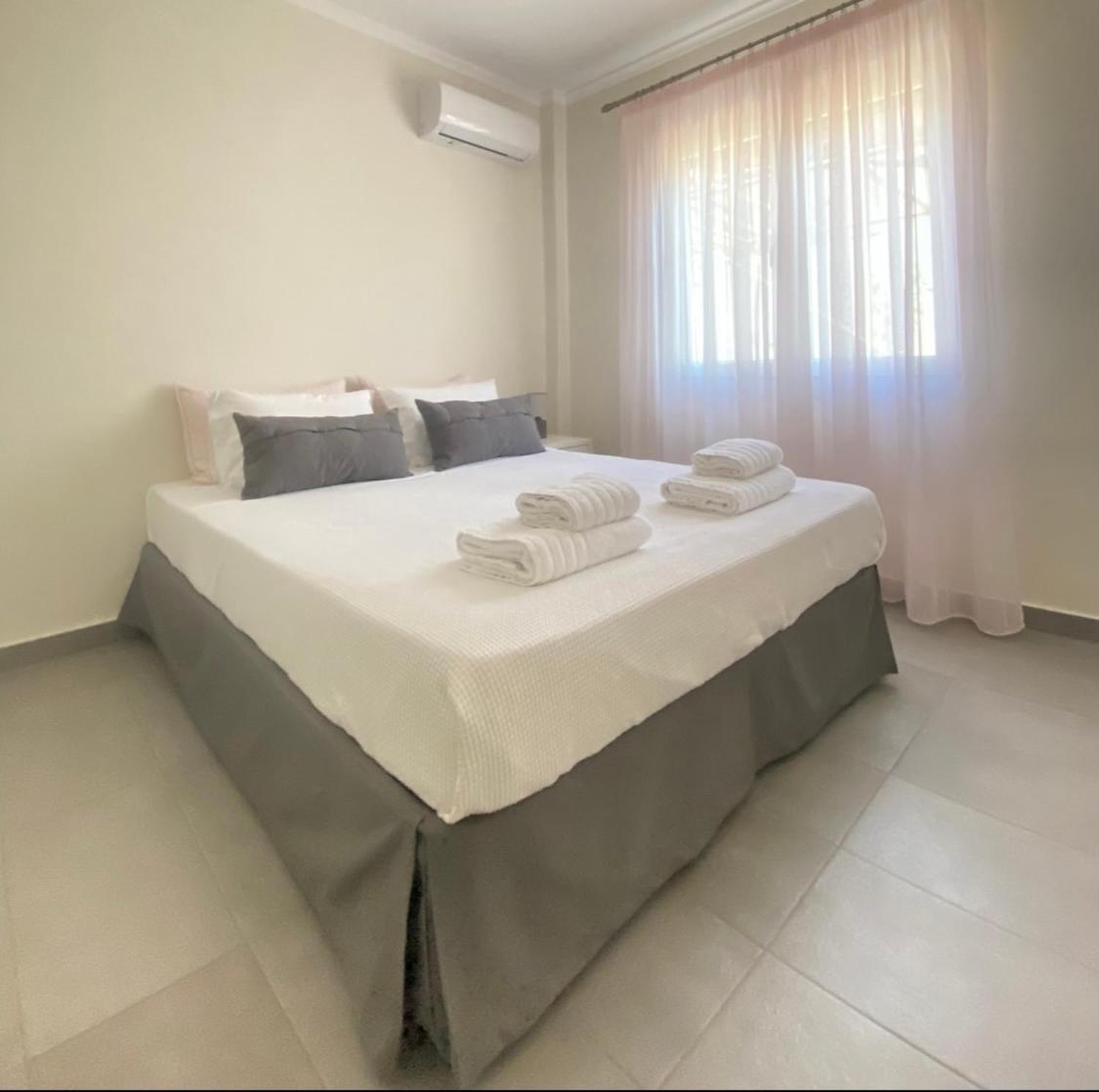 Casa Di Anna Apartment Ermoupoli Ngoại thất bức ảnh